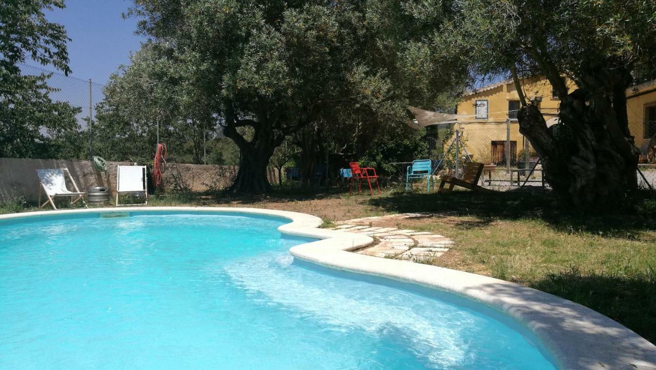 Maset Del Garraf Guest House Olesa de Bonesvalls Bagian luar foto
